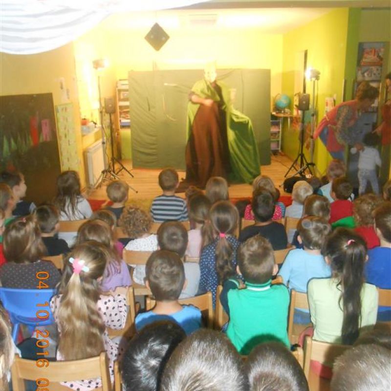 PREDSTAVA “TIKVIĆI NA SELU-PRIČA O MLINU” PREDSTAVA “TIKVIĆI NA SELU-PRIČA O MLINU”